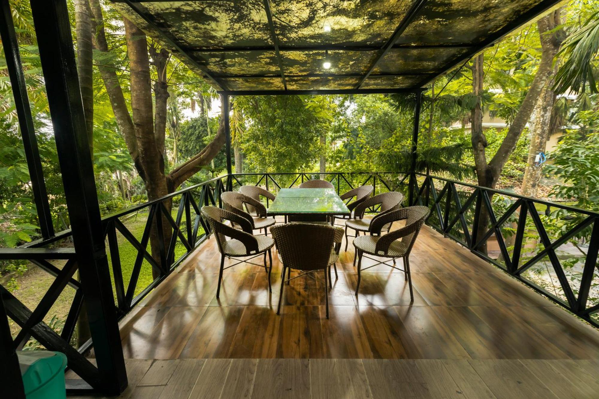 Hotel Parkside & Swimming Pool-Between Greenery And Azure ,Your Perfect Retreat 치트완 외부 사진